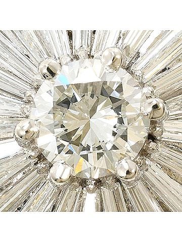 Unbranded PT900 Platinum Ring, 1 Diamond (0.58 ct) and 0.83 ct (VS1 clarity), Certified, Total Weight 8.3g, Like New Condition. (view 2)