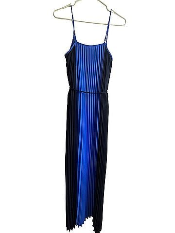 Banana Republic Casual Dress (view 2)