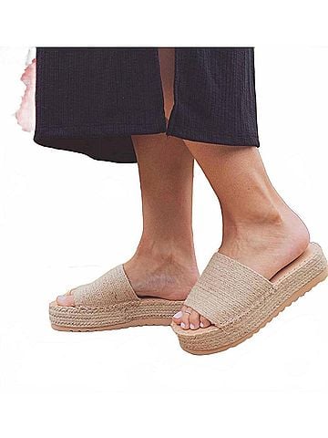 Beach By Matisse Women's Del Mar Sandal in Natural Raffia (view 2)