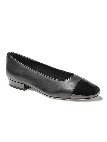 VANELi Women‚Äö?Ñ?¥s Fc-313 Nappa Patent Shoes (view 1)