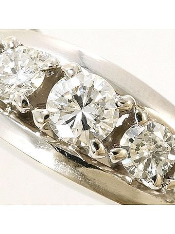 Unbranded PT900 Platinum Ring with 0.28 Carat Diamond, Certificate of Authenticity Included, Total Weight Approx. 5.6g, Used Jewelry, Like New Condition (view 2)