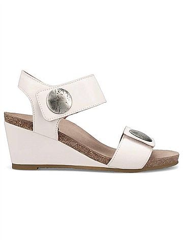 Taos Women's Carousel 3 Sandals (view 1)