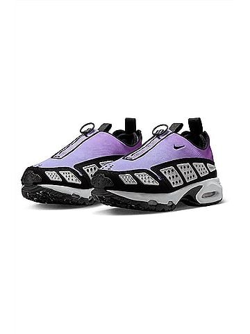 Nike Women's Air Max Sndr Shoes (view 2)