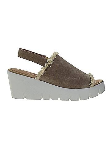 Bernie Mev Women's Venti Fringe Wedge Sandal in Taupe/Cream (view 1)