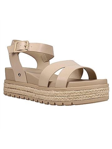 Mia Women's Evana Sandal in Sand (view 2)