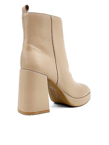 Shu Shop Women's Wadi Boots in Beige (view 2)