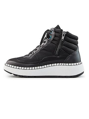 Cougar Women's Savant Sneaker (view 2)