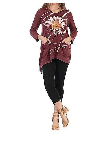 Jess & Jane Chit Chat Mineral Washed Patch Pocket Cotton Tunic in Wine (view 2)