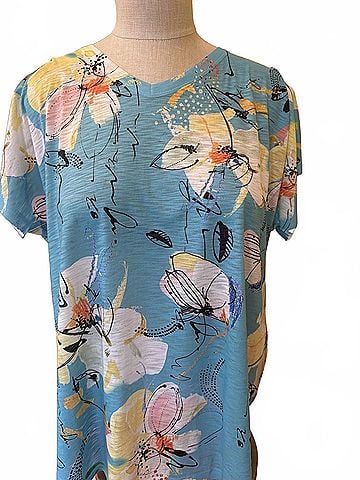 Jess & Jane Women Bora Bora Light Weight Tee in Aqua Pront (view 2)