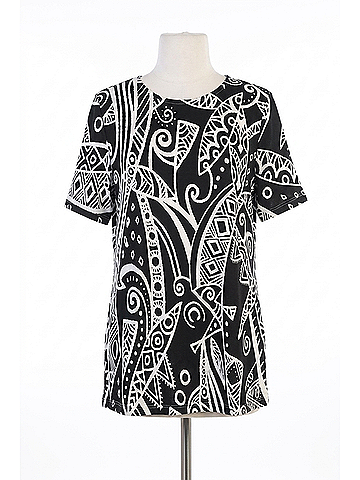 Jess & Jane Mystery Short Sleeve Top in Black White (view 1)