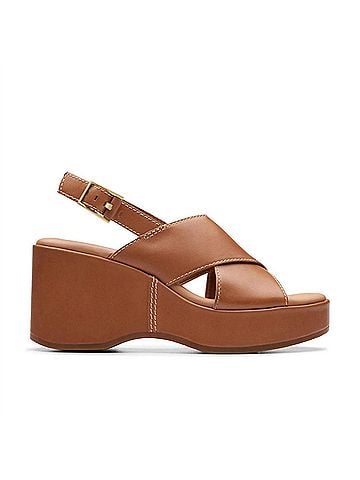 Clarks Women's Manon Wish Sandals in Tan Leather (view 1)