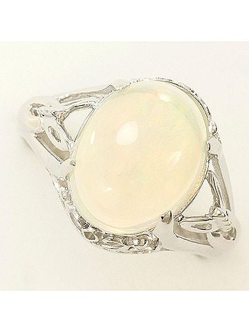 Unbranded K14 14K WG White Gold Ring with Opal, Total Weight 2.6g, Like New Condition (view 1)