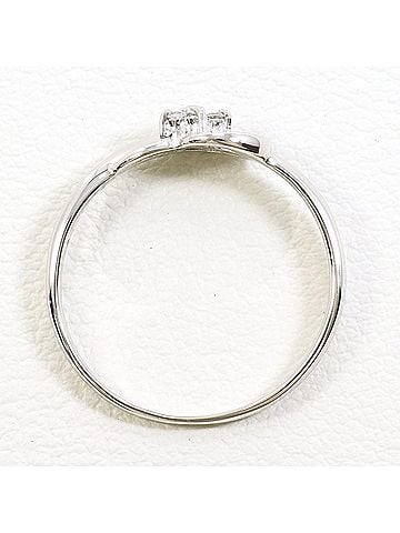 Unbranded PT900 Platinum Ring with 0.04ct Diamond, Total Weight 1.9g, Like New Condition. (view 2)