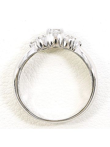 Unbranded PT900 Platinum Ring with 0.32ct Diamond, Total Weight 3.6g, Like New Condition. (view 2)
