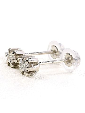 Unbranded PT900 Platinum Earrings with Diamonds (no carat marking), Total Weight 0.9g, Like New Condition. (view 1)