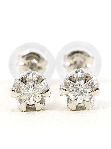 Unbranded PT900 Platinum Earrings with Diamonds (no carat marking), Total Weight 0.9g, Like New Condition. (view 2)
