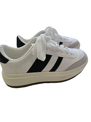Project Cloud Nita Sneakers (view 1)
