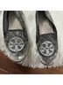 Tory Burch Graphic Solid Ombre Gray Silver Tan Flats Size 5 - photo 4