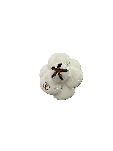 Chanel CHANEL Camellia Earrings, White Jewelry (view 1)