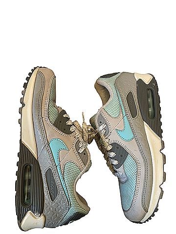 Nike Sneakers (view 2)
