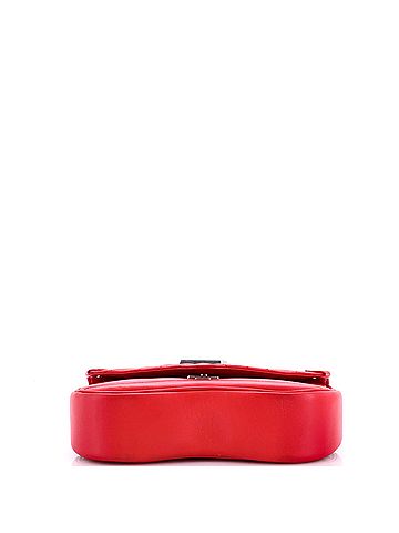 Louis Vuitton New Wave Chain Bag Quilted Leather MM (view 2)
