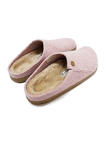 Birkenstock Women's Zermatt Rivet Shearling Comfort Clogs in Light Rose (view 2)