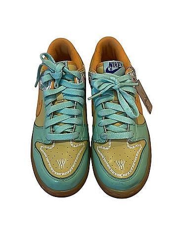 Nike Dunk Low Premium Collection Royale Serena Williams Sneakers (view 2)