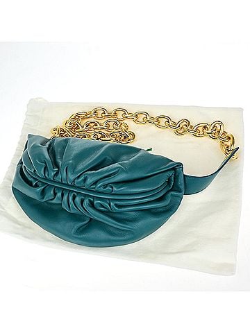 Bottega Veneta The Chain Pouch Leather Green Leather Bag (view 1)