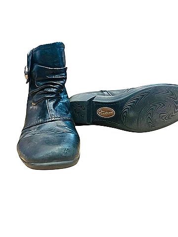 Earth Origins Ankle Boots (view 2)
