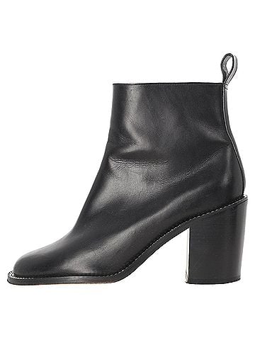 Givenchy  Givenchy Chain-Link Accent Ankle Boots in Black Leather (view 2)