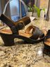 Born 100% Leather Black Heels Size 8 - photo 4