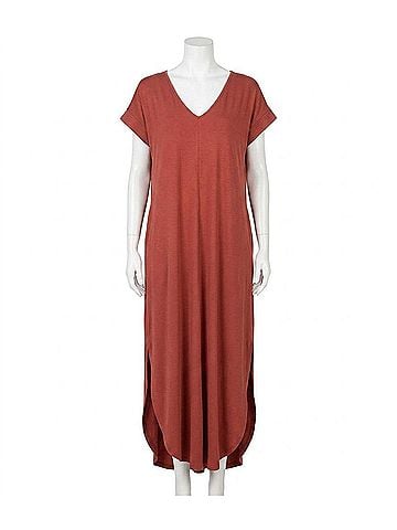 Entro Everyday Pocket Maxi Dress in Marsala (view 1)