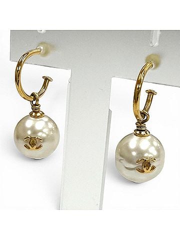 Chanel CHANEL Vintage Coco Mark Pearl Earrings, White Gold, Women's, with Box (view 1)