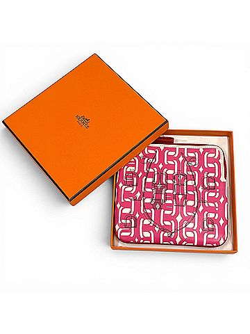 Hermès HERMES Carre Pocket Pink Veau Swift Round Zip Mini Pouch D Stamp Made in France Women's Comes with Box (view 2)
