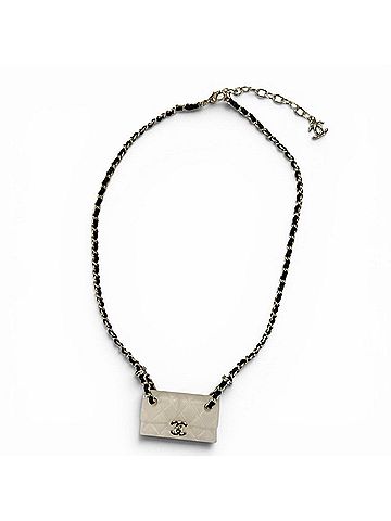 Chanel CHANEL B23C Matelassé bag motif Coco Mark chain necklace, ivory, made in Italy, 2023 model, women's. (view 2)