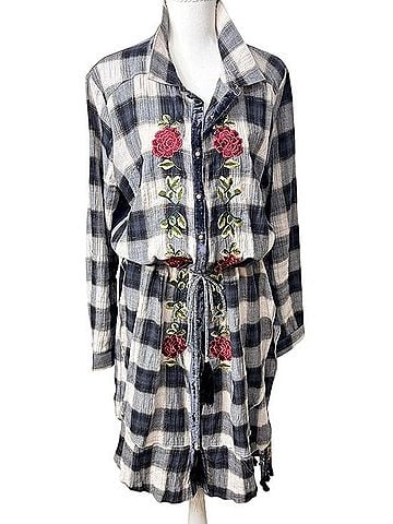 Aratta Silent Journey Long Sleeve T-Shirt (view 1)