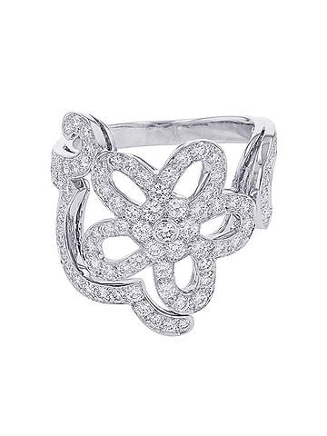 Van Cleef & Arpels Van Cleef & Arpels Dentelle Diamond Ring, 18K White Gold. (view 1)