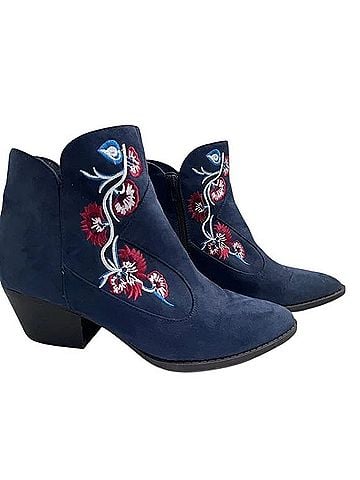 Carlos by Carlos Santana Layne Ankle Boots (view 2)