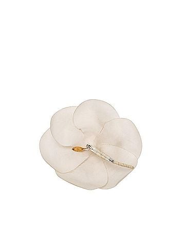 Chanel Chanel Camellia Brooch Corsage Ivory Fabric Women's CHANEL (view 2)