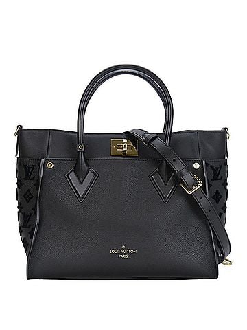 Louis Vuitton Louis Vuitton On My Side MM Tote Bag M53826 Monogram Tuftage Leather Noir Women's LOUIS VUITTON (view 1)