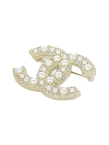 Chanel Chanel 64762 Brooch (view 1)