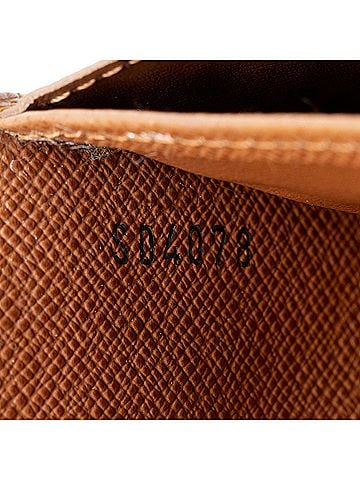 Louis Vuitton Louis Vuitton Vintage Monogram Canvas Sarah Wallet (view 2)