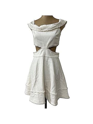 Cinq à Sept Vanessa Cocktail Dress (view 1)