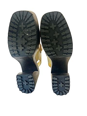 Charlotte Stone Josie Butter Yellow Leather Platform Clog Sandal Brass Buckle Wood Heel Mule/Clog (view 2)