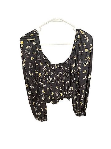Urban Outfitters Long Sleeve T-Shirt (view 2)