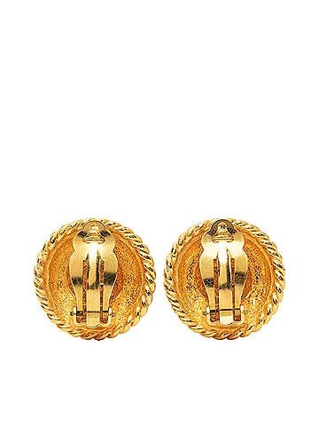 Chanel Chanel Vintage Round Earrings, 95A Stamp, Gold Plated, Women's. (view 2)