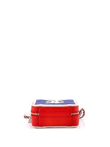 Chanel Filigree Vanity Case Quilted Caviar Small (view 2)