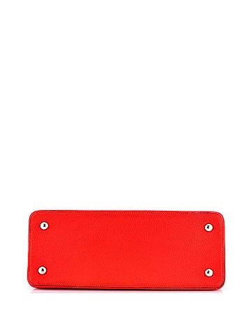 Louis Vuitton Capucines Bag Leather GM (view 2)