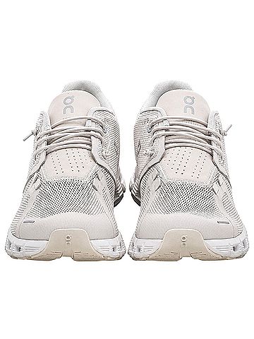On Cloud Running On Cloud lightweight with CloudTec soles Sneakers (view 2)