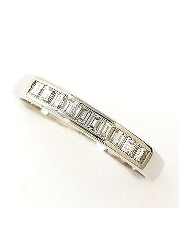 Unbranded PT900 Platinum Ring with 0.30ct Diamond, Total Weight 2.8g, Like New Condition. (view 1)
